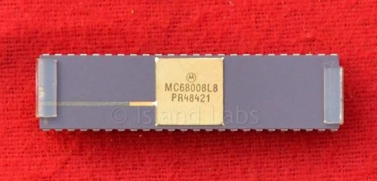 MC68008 32-bit microprocessor